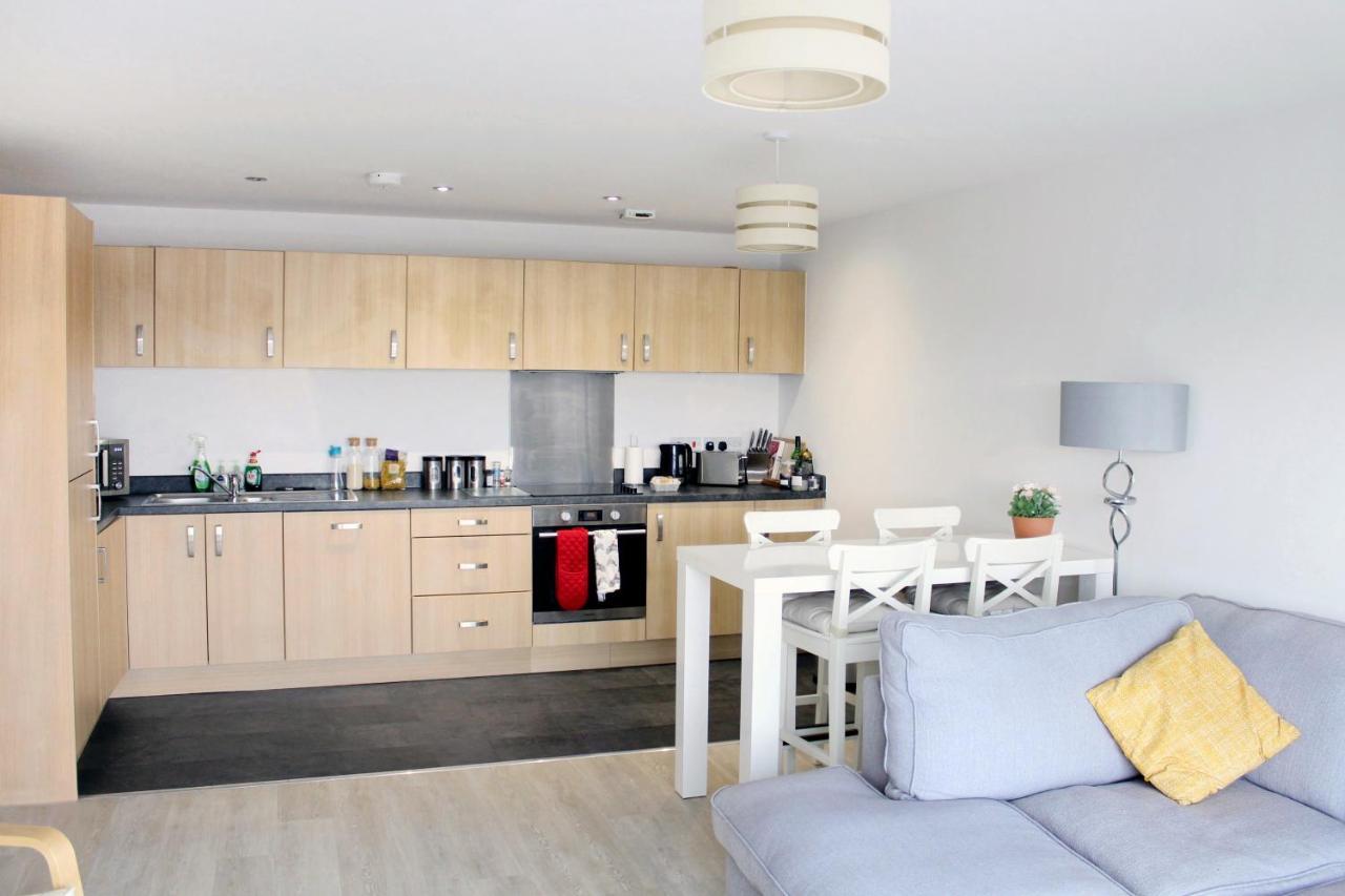 Manchester Escape - Private Room & Bathroom Near Etihad And Coop Arena - Free Secure Parking Luaran gambar