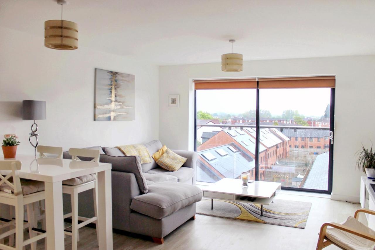 Manchester Escape - Private Room & Bathroom Near Etihad And Coop Arena - Free Secure Parking Luaran gambar
